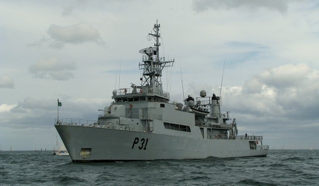 Irish naval ship rescues 712 migrants