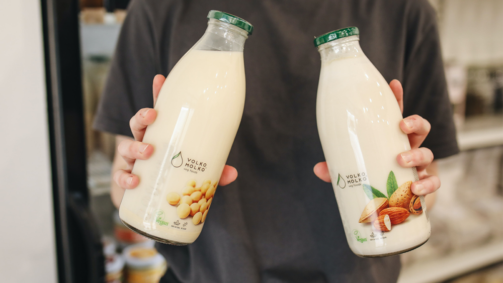 Swapping dairy milk for plant-based alternatives: what are the benefits?