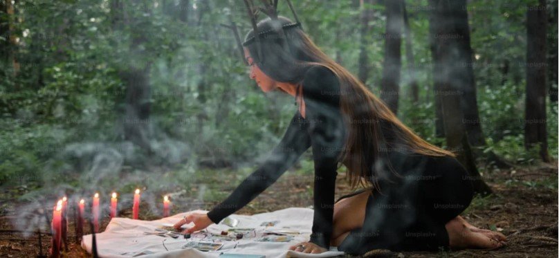 The 8 Irish Pagan Festivals: Comprehensive guide to paganism