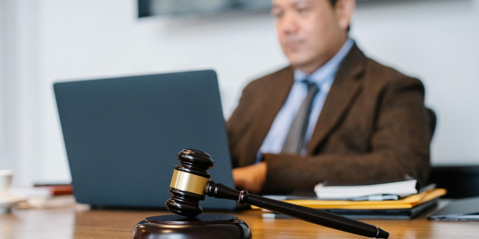 Canada Immigration Assistance: Legal Aid & Visa Support Guide