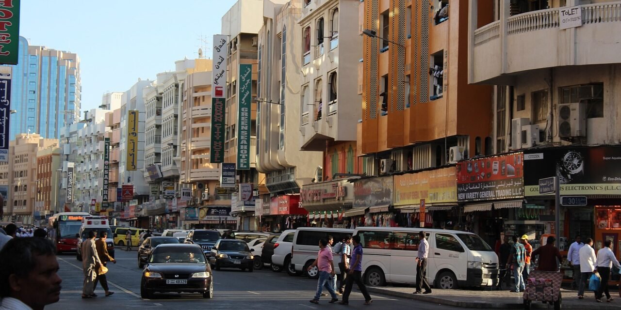 Dubai Traffic Laws: Essential Rules & Fines Guide